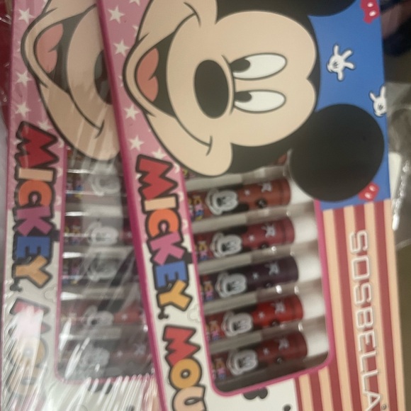 Mickey Mouse Lip Gloss 2 Sets - Picture 1 of 1